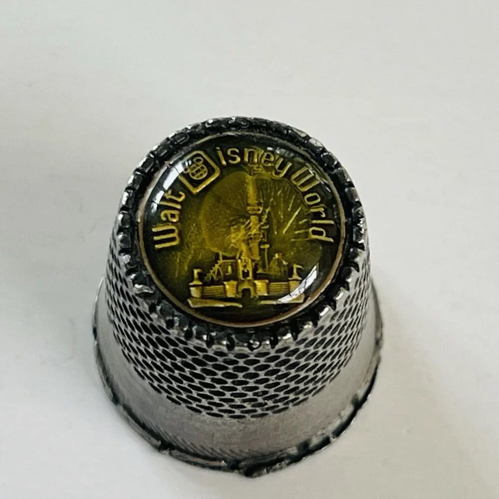 Sewing Quilting Thimble No Size Collectible Silver Tone Walt‎ Disney World Decor